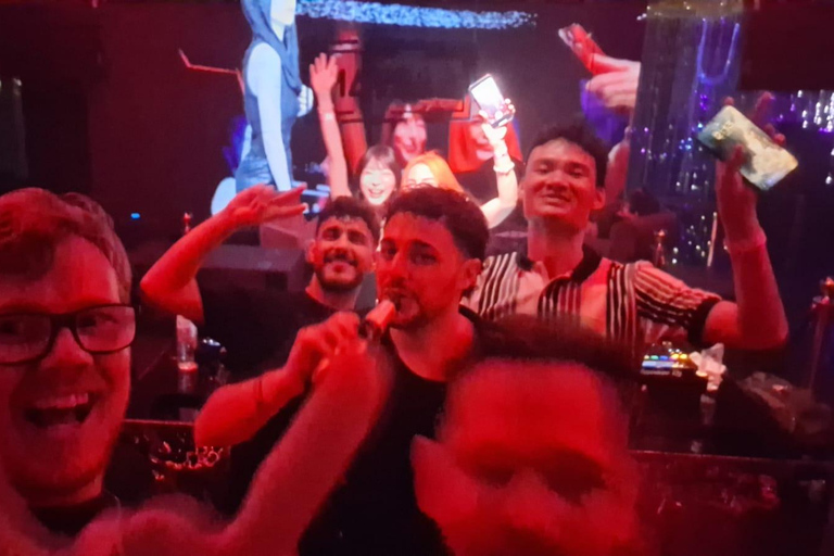 Bangkok night crawl: ekkamai & thonglo local night party