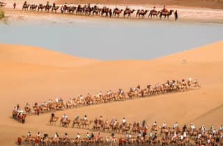 Dunhuang: Tour zu den Mogao-Höhlen, dem Mingsha-Berg und der Quelle