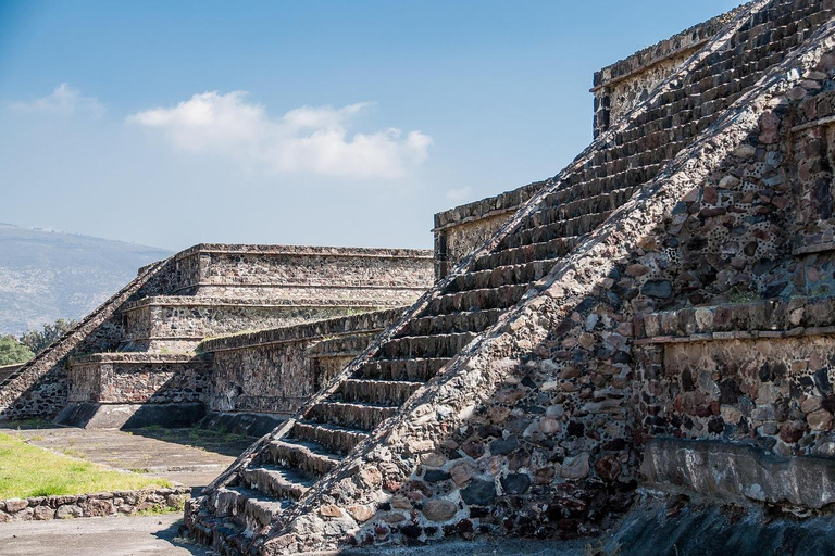 Depuis CDMX : visite guidée de Teotihuacán et GuadalupeAu départ de CDMX : visite guidée à Teotihuacan et Guadalupe