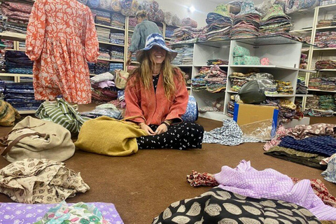 Jaipur Shopping Tour: Jewelry, Fabrics, Rugs & Block Prints Only Tour Guide