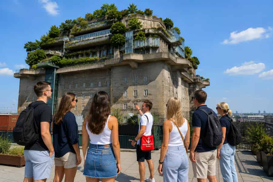 Grüner Bunker Tour auf St. Pauli – das Original. Foto: GetYourGuide