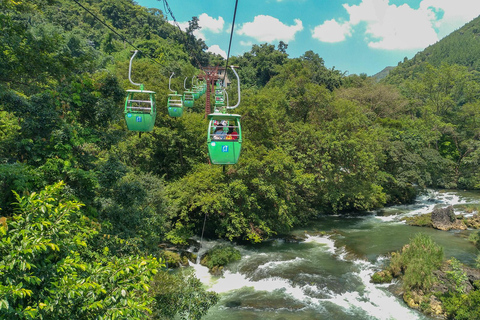Zhangjiajie: Avatar Mountains Day Tour with Elevator & Cable