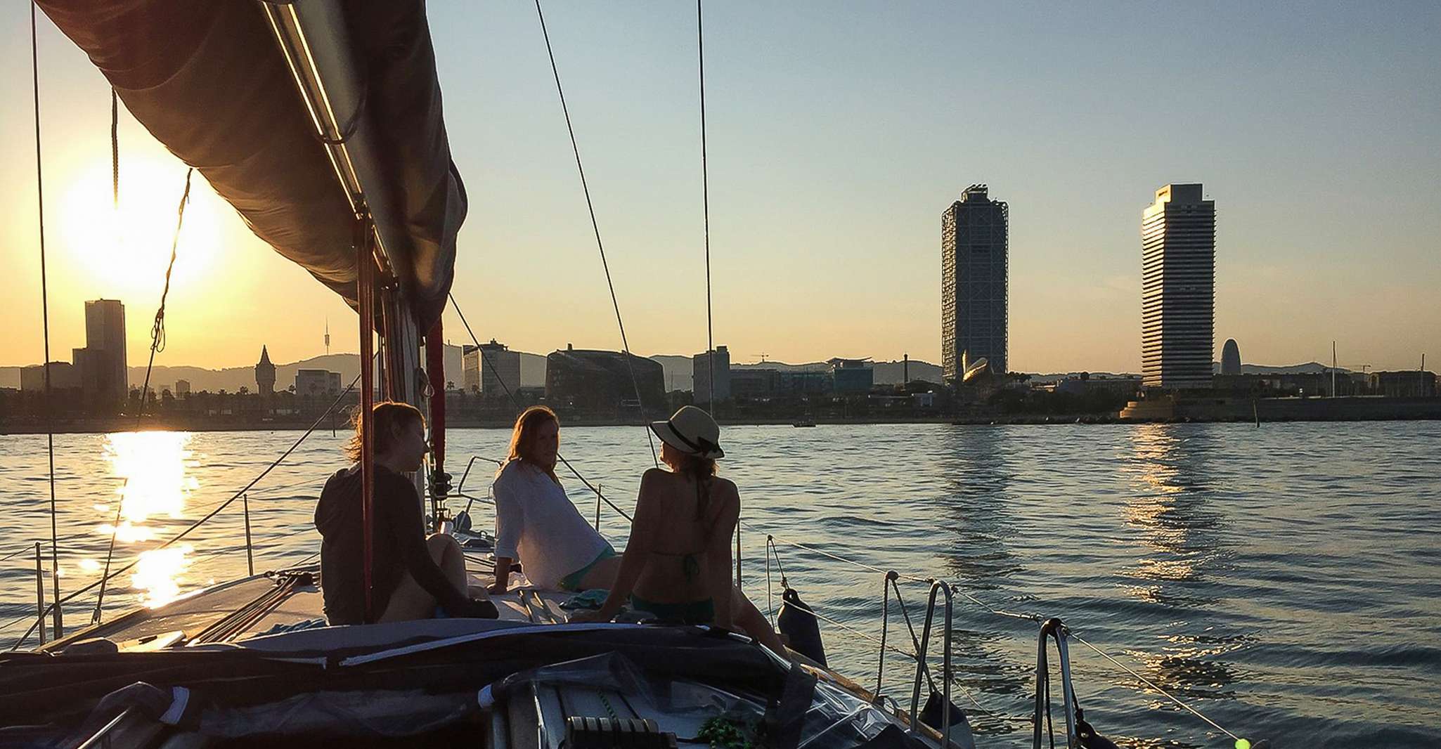 Barcelona: Coastline Boat Trip with Snacks and Cava photo 4