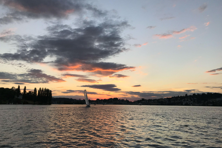 Privéboottocht op het Vierwoudstedenmeer vanuit Luzern