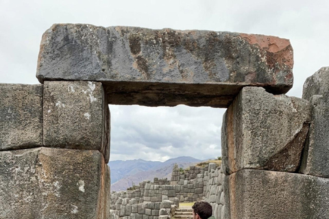 Cusco: Inca Sacred Sites, Condors & Pisac Day Trip