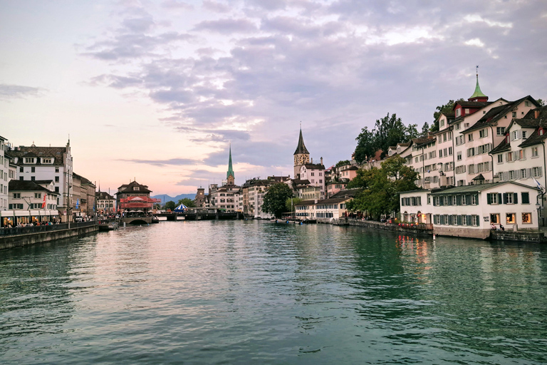 Zurich: Old Town Highlights Walking Tour with a Local Guide Zurich: Old Town Guided Walking Tour with Local Guide - 2h