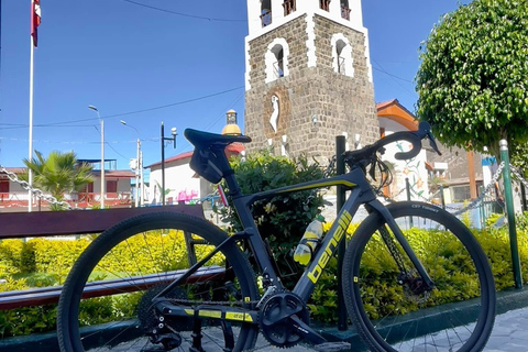 Lima: Countryside Bike Tour with Transportation
