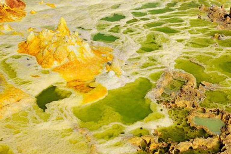 Mekele: Guided Dallol Danakil Depression Tour with Lunch