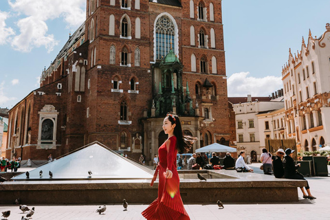 Krakow Old Town - photoshoot with a local photographer Photoshoot for couple