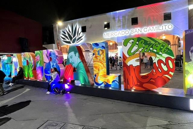 Mexico City: Night Tour in Garibaldi Square Cultural Walking Tour