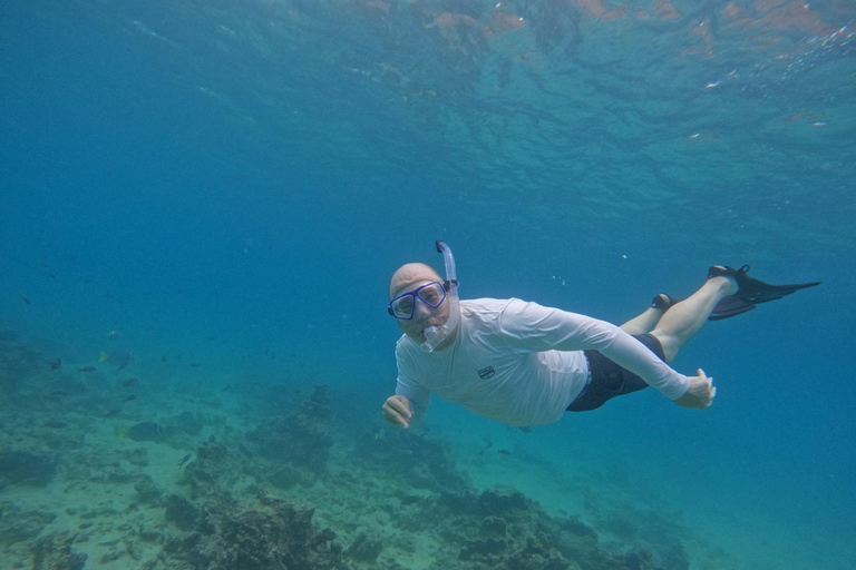 FULL DAY TOUR TO BARTOLOME ISLAND & SULLIVAN BAY