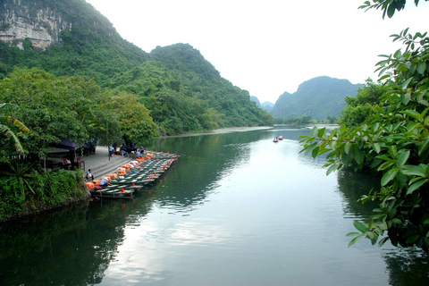 Ninh Binh: Trang An& Hoa Lu hele dag met lunchbuffet, fiets