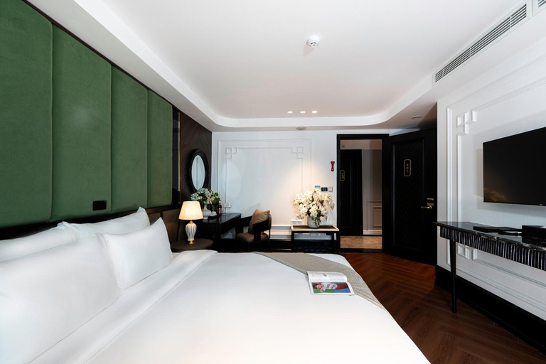 Halong & Lan Ha: 2D1N Celina of the Sea 6-Star Luxury Cruise Without Transfer Service