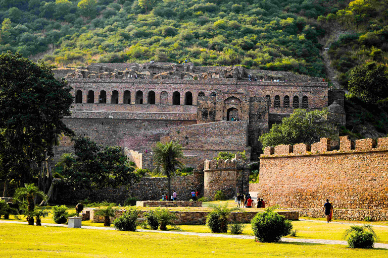 Jaipur: Haunted Bhangarh Fort Full Day TripPrivate Tour With Transportation + Guide + Lunch