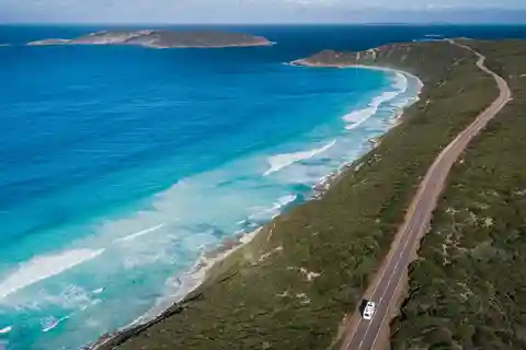 From Melbourne: Private Great Ocean Road Tour with Pickup