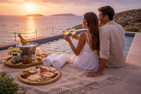 Santorini: Private Villa Pool Picnic with Wine & Swimming