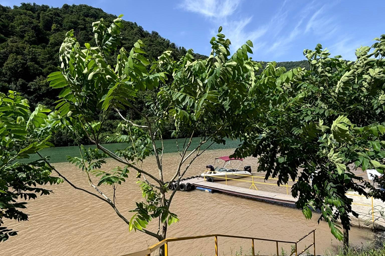 Tour privato di un giorno intero da Batumi alle cascate