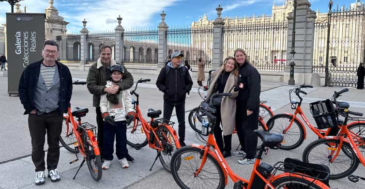 Madrid: Guided Bike or E-Bike Tour with Local Guide photo 4