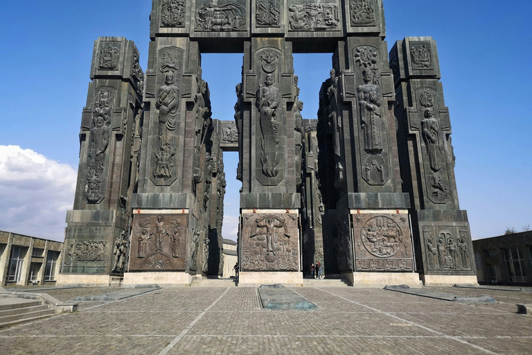 Tbilisi: Chronicle of Georgia Guided Tour Shared Group Tour