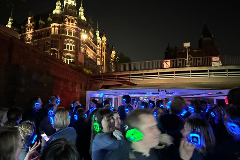 Hamburg: Silent disco party on board for the 836th Hamburg Harbor Birthday