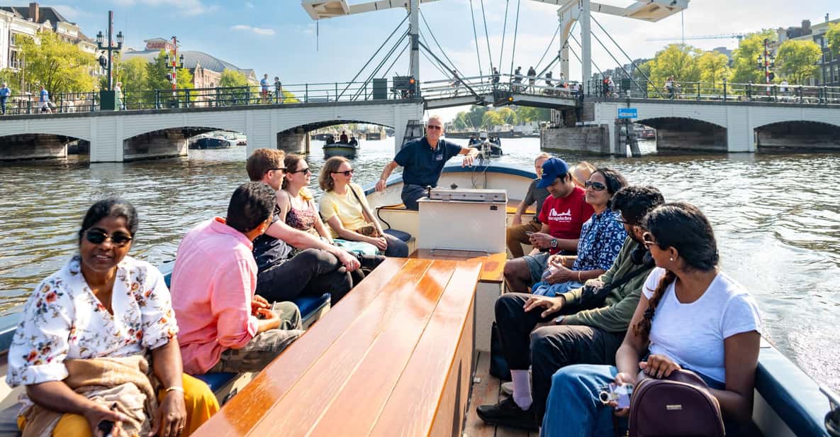 Afbeelding 3 van Amsterdam: Grachtenrondvaart met gids in een open boot langs hoogtepunten