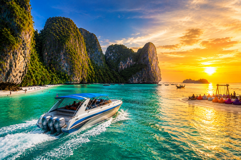 Phuket: Phi Phi Islands Late Departure Tour with Lunch Tour with Shared Hotel Transfer