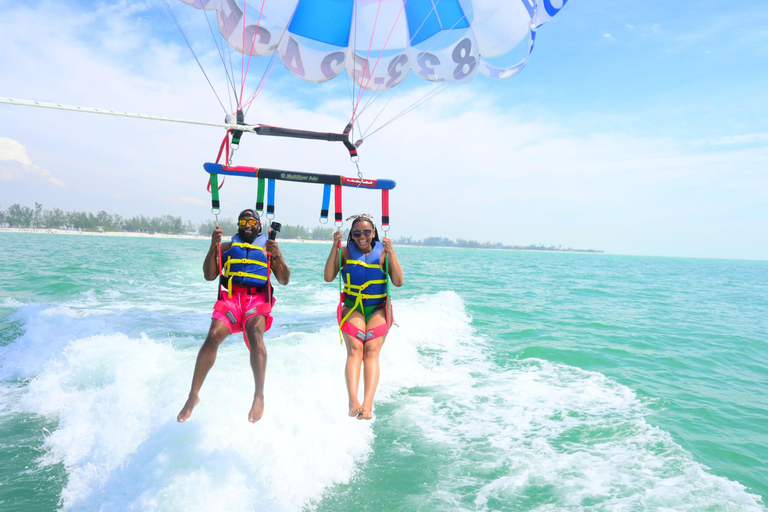 90-Minute Parasailing Adventure in Anna Maria Island, FL