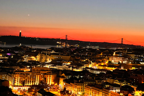 Découvrez l'histoire de Lisbonne à bord d'un tuk-tuk.Visite historique de Lisbonne en tuk-tuk électrique