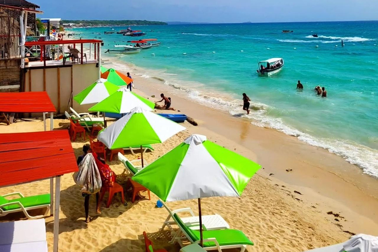 From Cartagena: Barú - Playa Tranquila Day Trip with Lunch