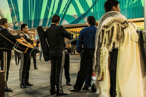 CDMX: Passeio noturno à Plaza Garibaldi