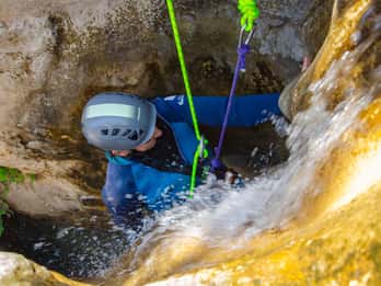 Au départ de Grenade : Circuit de canyoning Rio Verde avec déjeuner