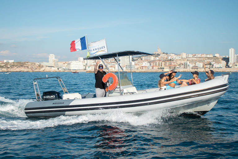 Marseille: Sunset Boat Trip to the Frioul Islands Marseille: Sunset Boat Trip to Frioul
