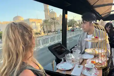 Dubai: Bustronomy Panoramic Afternoon Tea City Tour
