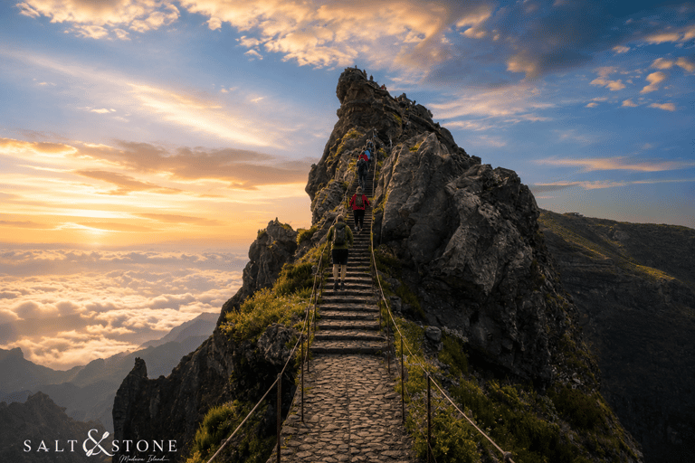 PR1/Pico do Arieiro tour with Premium transfer - round trip PR1/Pico do Arieiro tour transfer - round trip-Meeting point