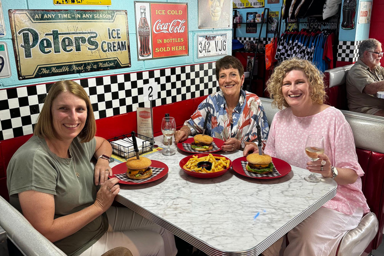 Airlie Beach: Conway Beach & George’s Diner Tour