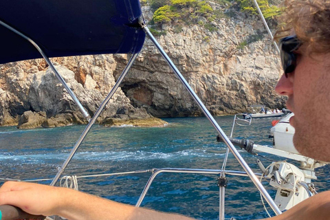 Dubrovnik: Private Sailing Boat Tour to Elaphiti & Blue Cave