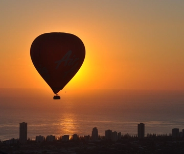 Gold Coast: Australian Sunrise 1-Hour Hot Air Balloon Flight