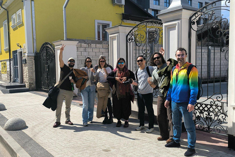Chisinau Nightlife with a Local: Wine, Bars & Pubs