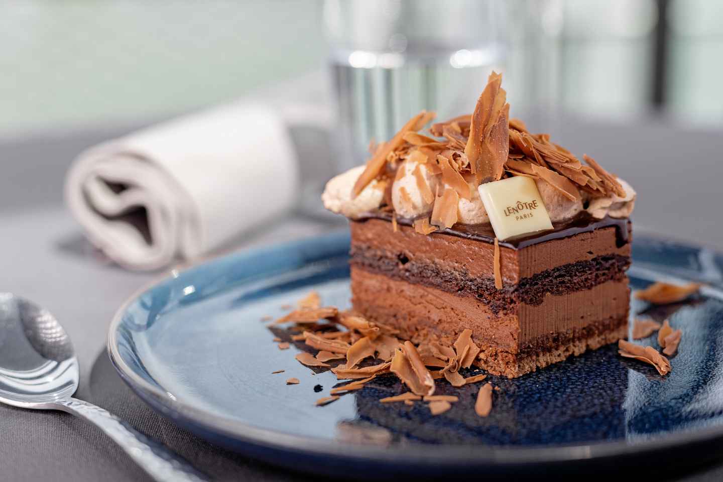 París: Crucero con cena de 3 platos en el Sena con música en vivo