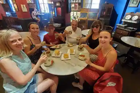Singapore: Chinatown Hawker Guided 8-Dish Tasting Tour
