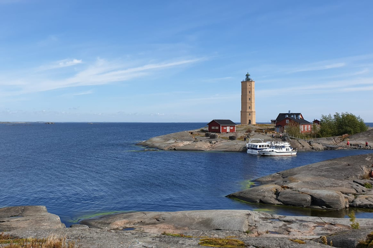 Helsinki: Navegación Privada en Catamarán hasta 15 pax