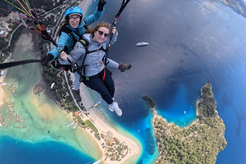 Tandem Paragliding in Fethiye, Oludeniz | Female Pilot