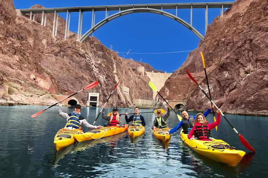 Hoover Dam Kajak Tour & Wanderung - Shuttle von Las Vegas. Foto: GetYourGuide