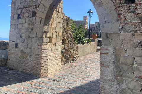 Tur Castelmola, Taormina och Messina. Avgång från Messina