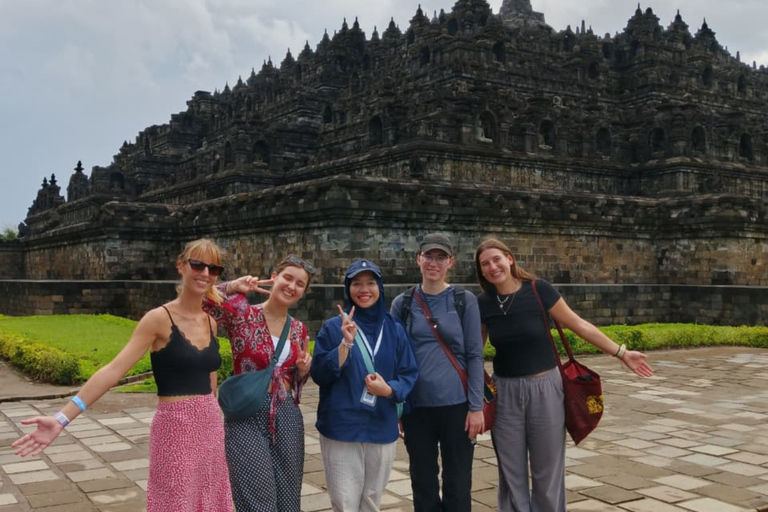 Borobudur &amp; Prambanan: TagestourPrivate Tour: Prambanan &amp; Borobudur with Pickup &amp; Drop-off