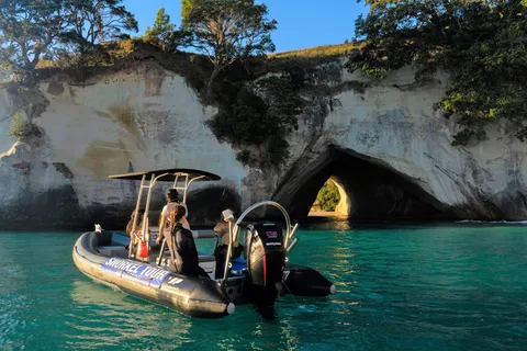 Reserva Marina de Cathedral Cove: Excursión en barco para hacer snorkel