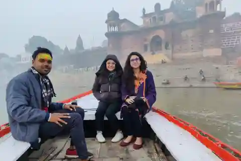 Nascer do sol em Varanasi com um passeio de barco pela manhã