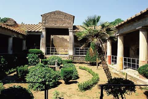 Pompeii and Vesuvius Full-Day Tour from Amalfi Coast