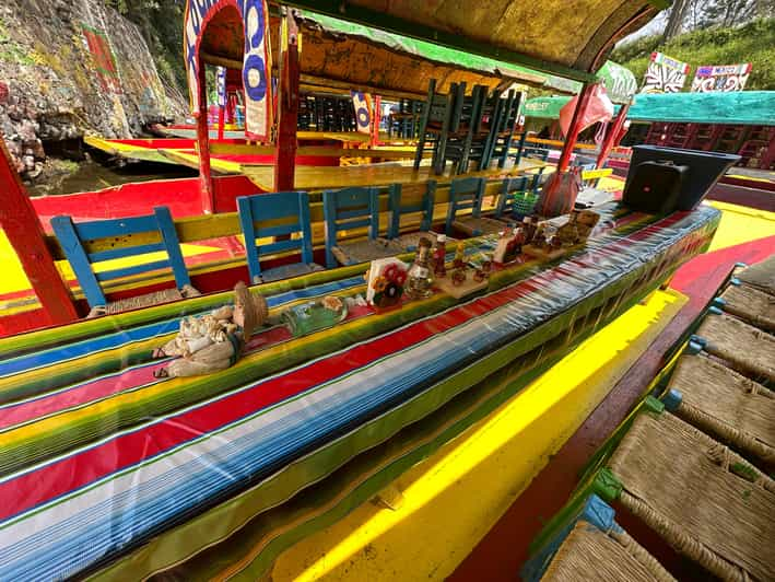 Ciudad de México Tour en barco por Xochimilco y la Isla de las Muñecas