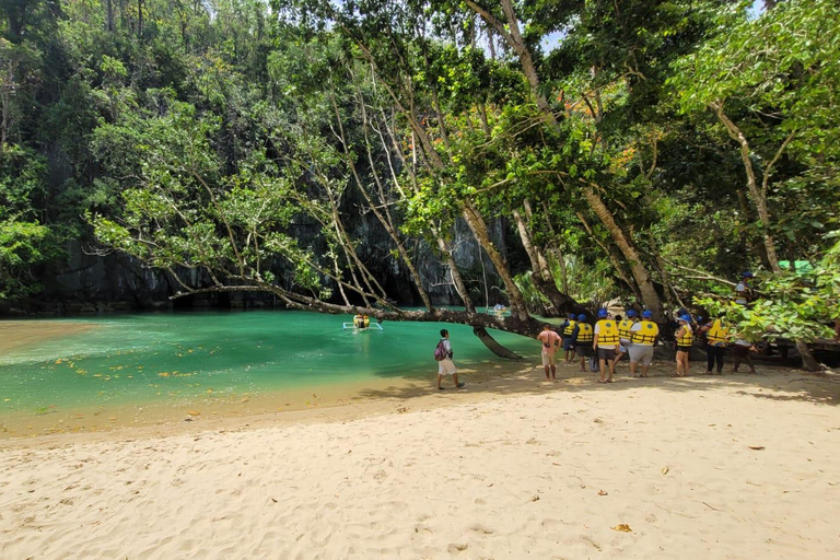 Excursión por el río subterráneo de Puerto Princesa